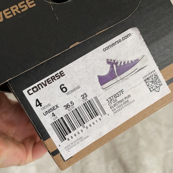Purple Converse - Size 6 Women’s - Picture 3 of 3